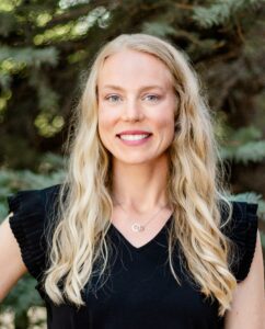 Headshot of KristiLee Halpin